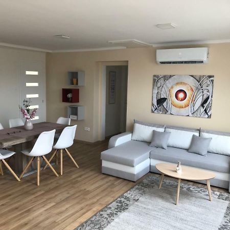Villa Relax KomfortLak Gárdony Exteriör bild